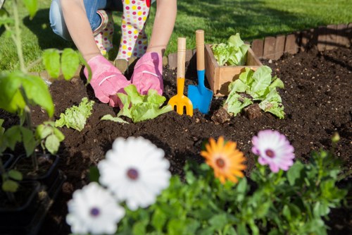 About us Gardeners Southgate working on seasonal garden care